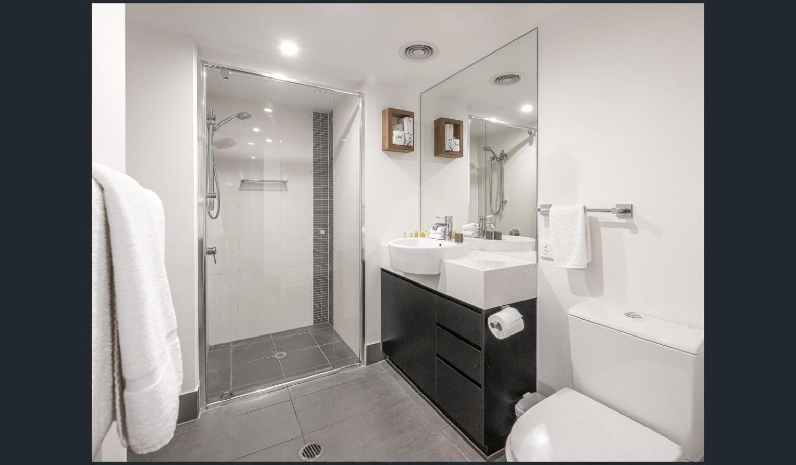 Discover Urban Bliss In Our 1-Bedroom King Bed Apartment! City Views And Cultural Gems Brisbane Ngoại thất bức ảnh